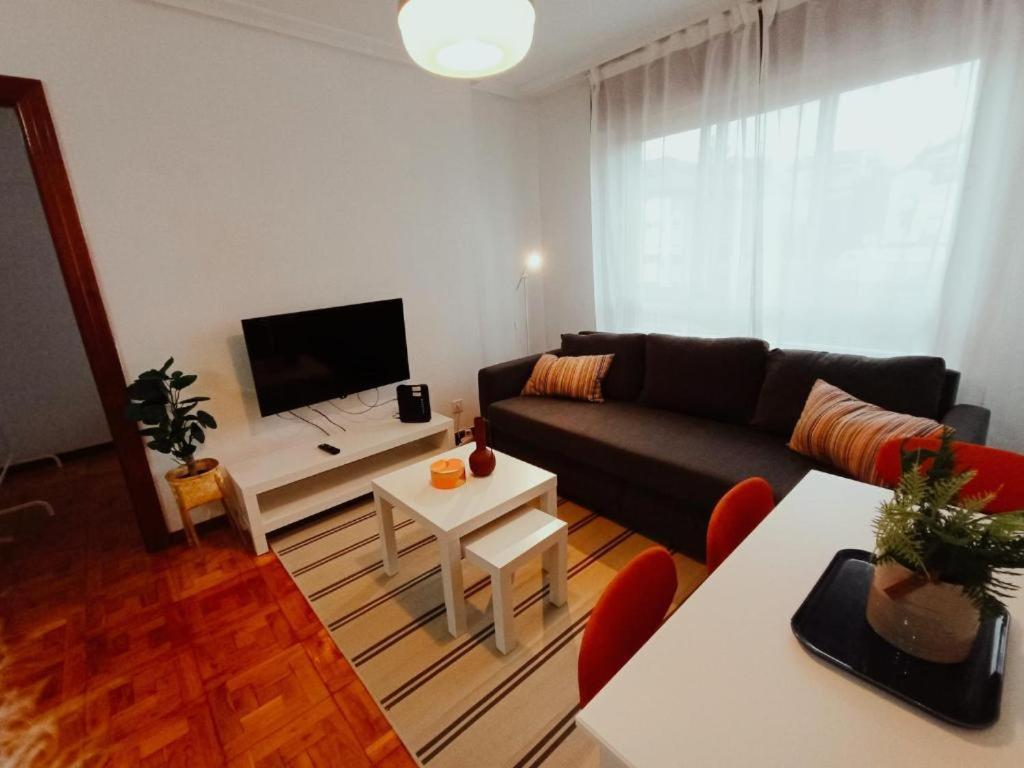 Apartamento Maura 2 *